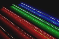 深圳led灯条屏与led透明屏