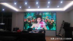 <b>智能互动LED透明屏，赋能服务业</b>